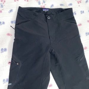 Patagonia Simul Alpine Softshell Pant size 32

Worn ONCE